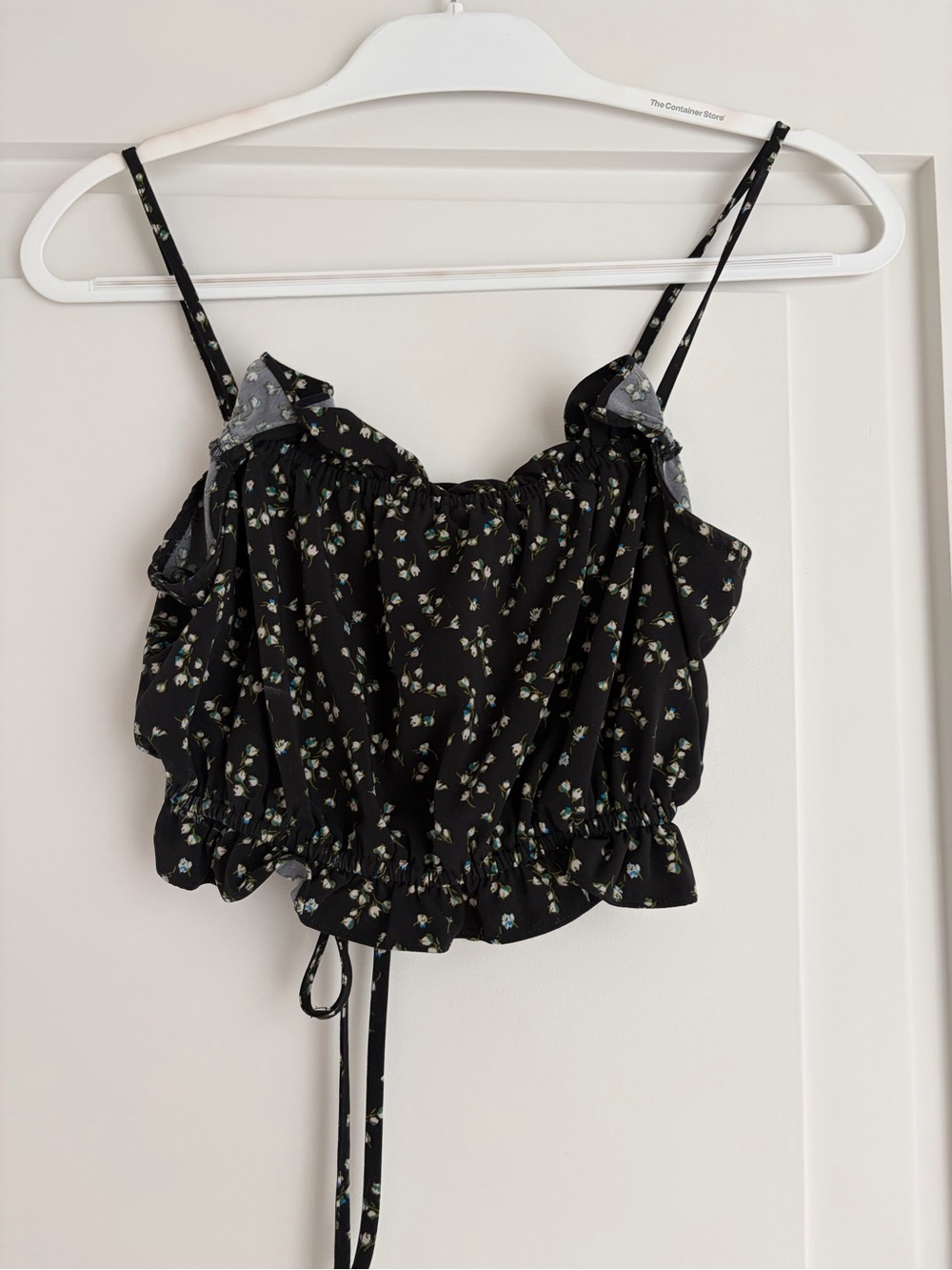 Love, Whit by Whitney Port Black Floral Ruffle Cropped Tank Top